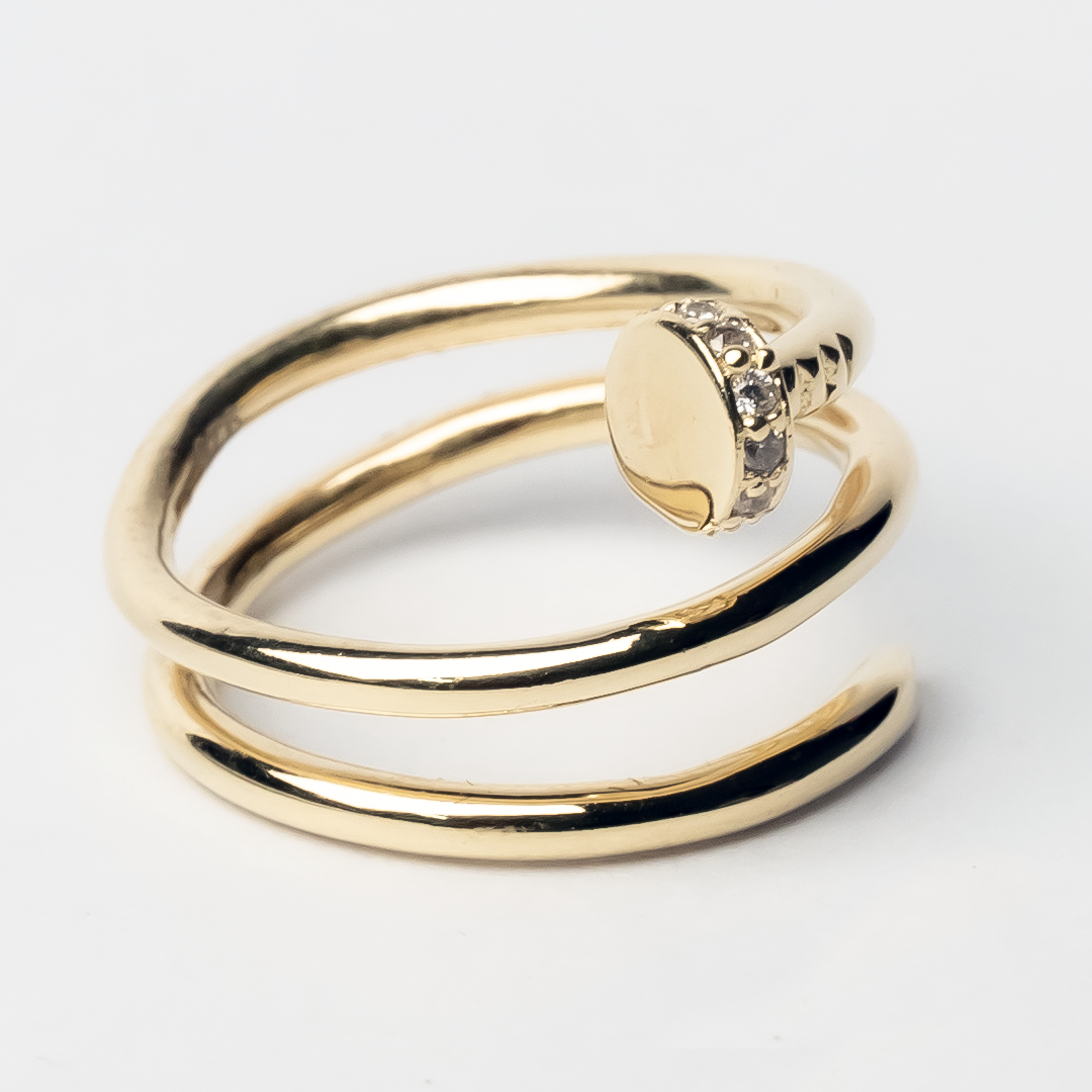 Opulent 925 Sterling Silver Zircon Ring